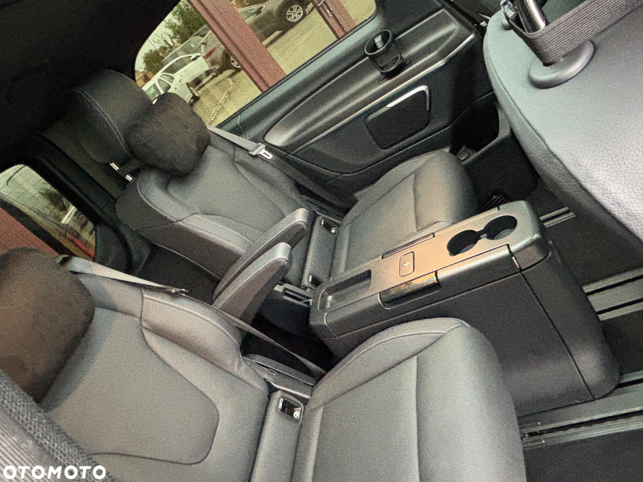 Mercedes-Benz Klasa V 300 d 4-Matic Exclusive 9G-Tronic (d³ugi) - 22
