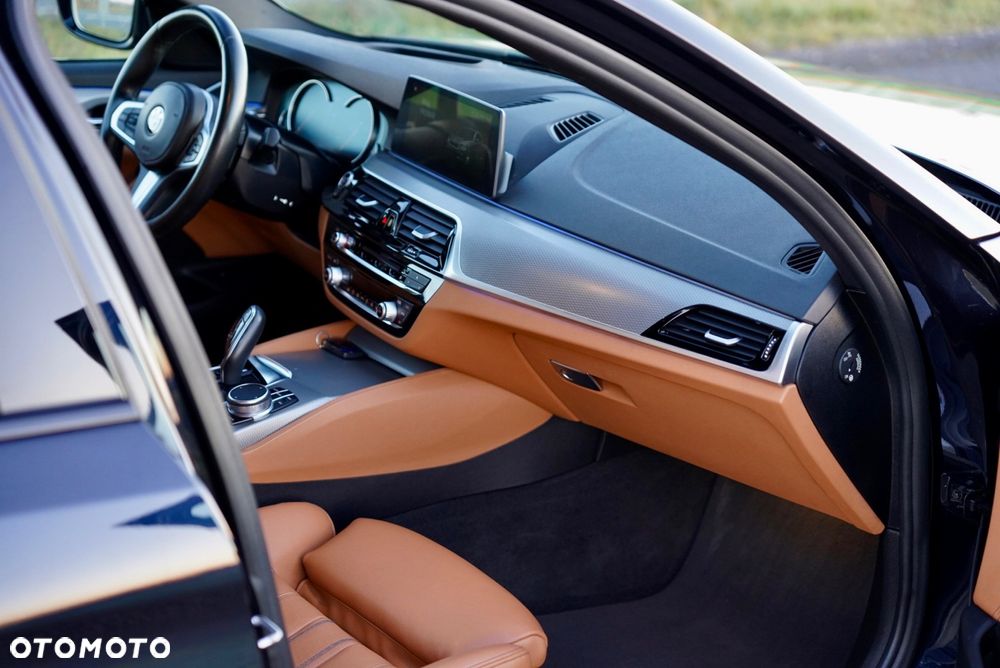 BMW Seria 5 530d M Sport sport - 18