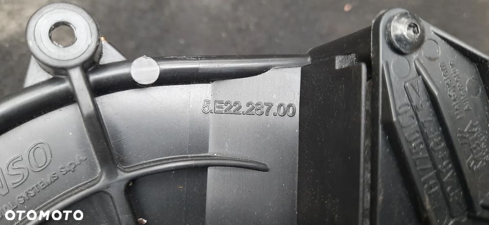 Kompletny WENTYLATOR Dmuchawa Citroen Peugeot WENTYLATOR NAWIEWU WNĘTRZA Radiator  CITROEN BERLINGO III PEUGEOT PARTNER III Picasso c4 a43001400 5e2228000 5.e22.287.00 - 5