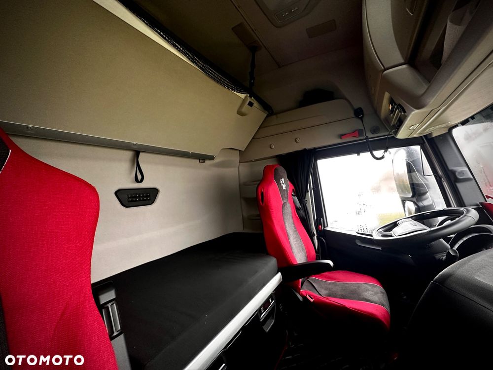 Iveco IVECO S-WAY 490 AS - 16