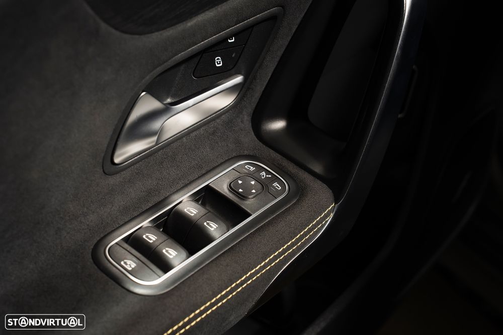 Mercedes-Benz CLA 45 AMG S 4Matic+ Speedshift 8G-DCT - 37