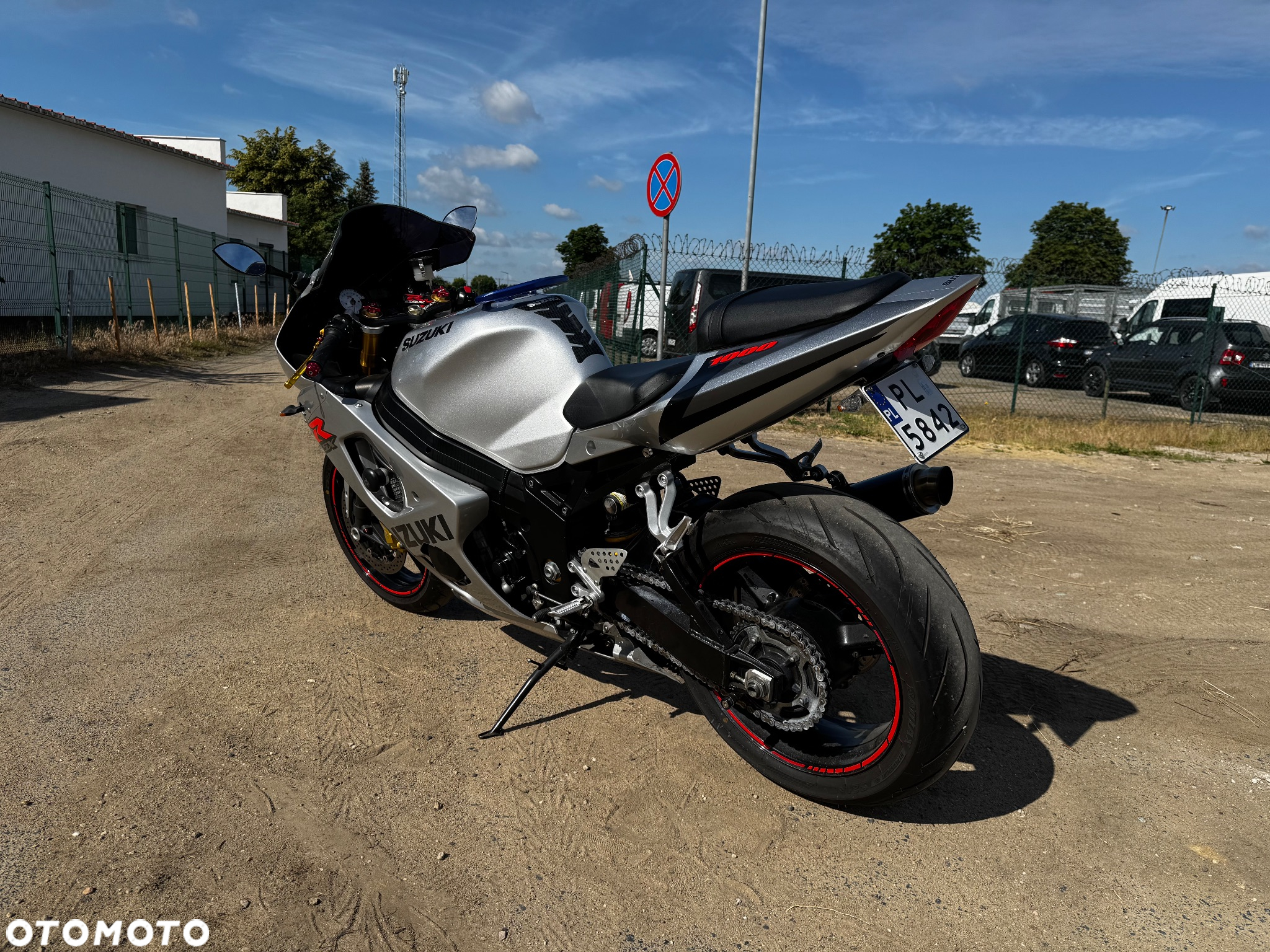 Suzuki GSX-R - 10