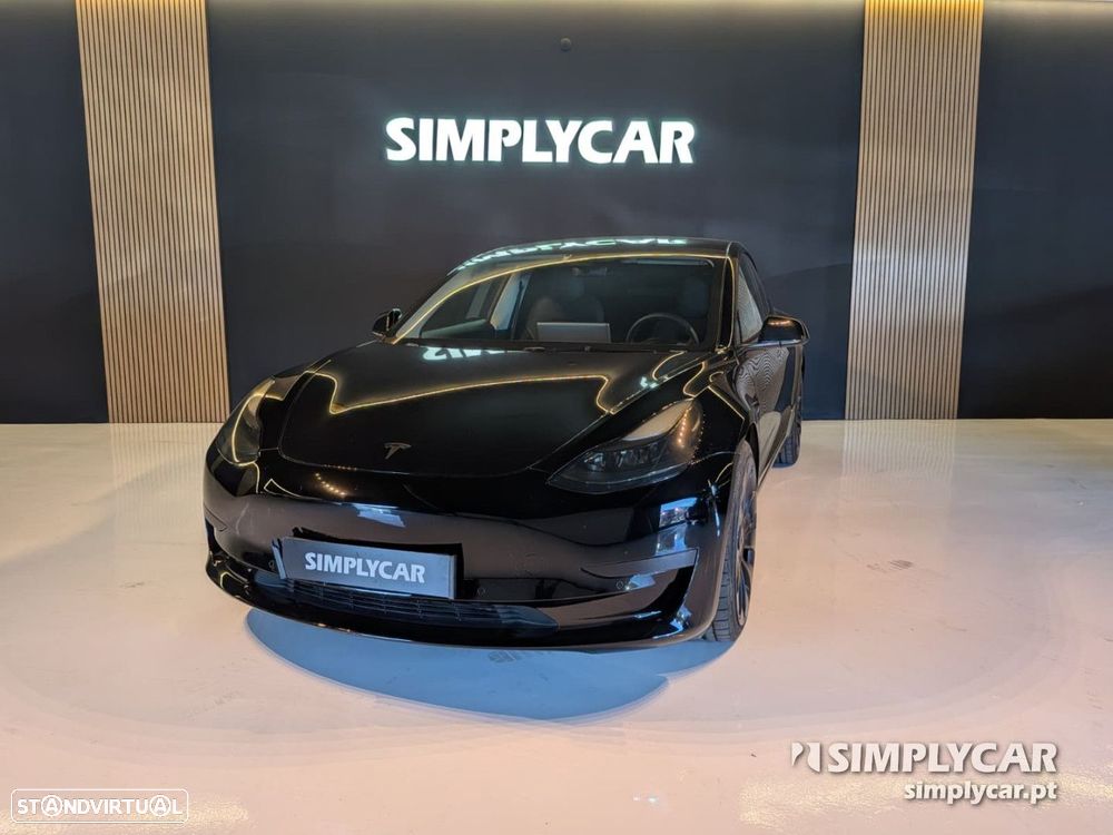 Tesla Model 3 - 1