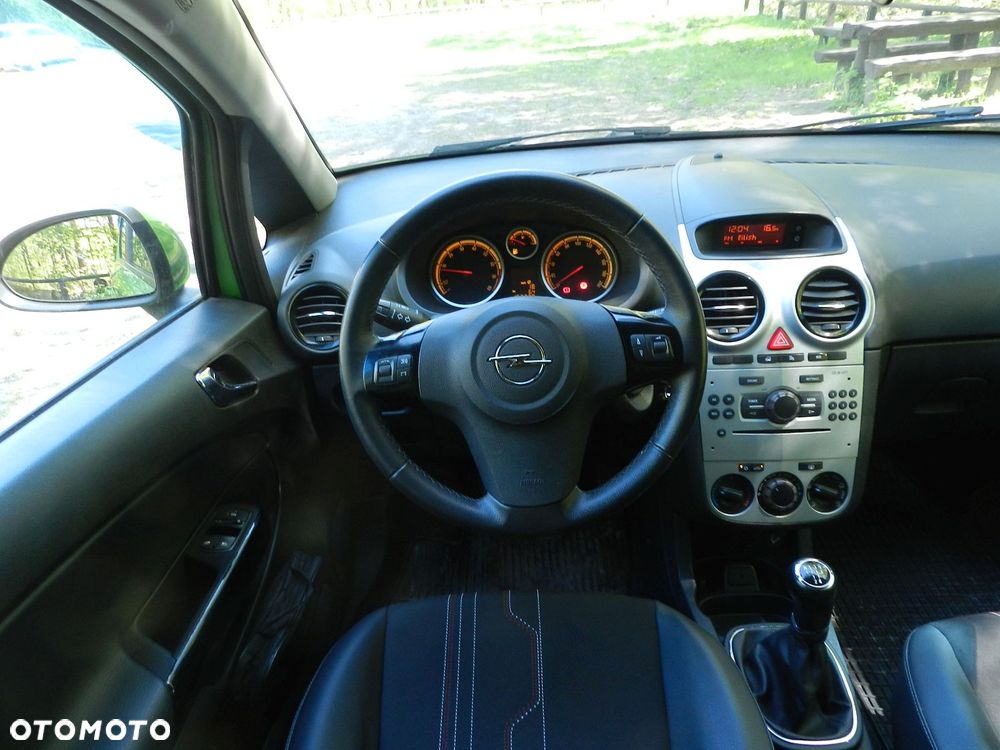 Opel Corsa - 16