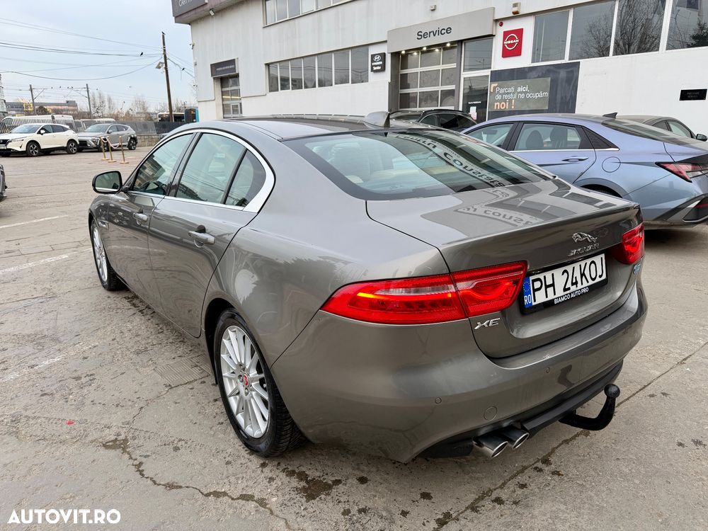 Jaguar XE E-Performance Aut. Prestige - 4