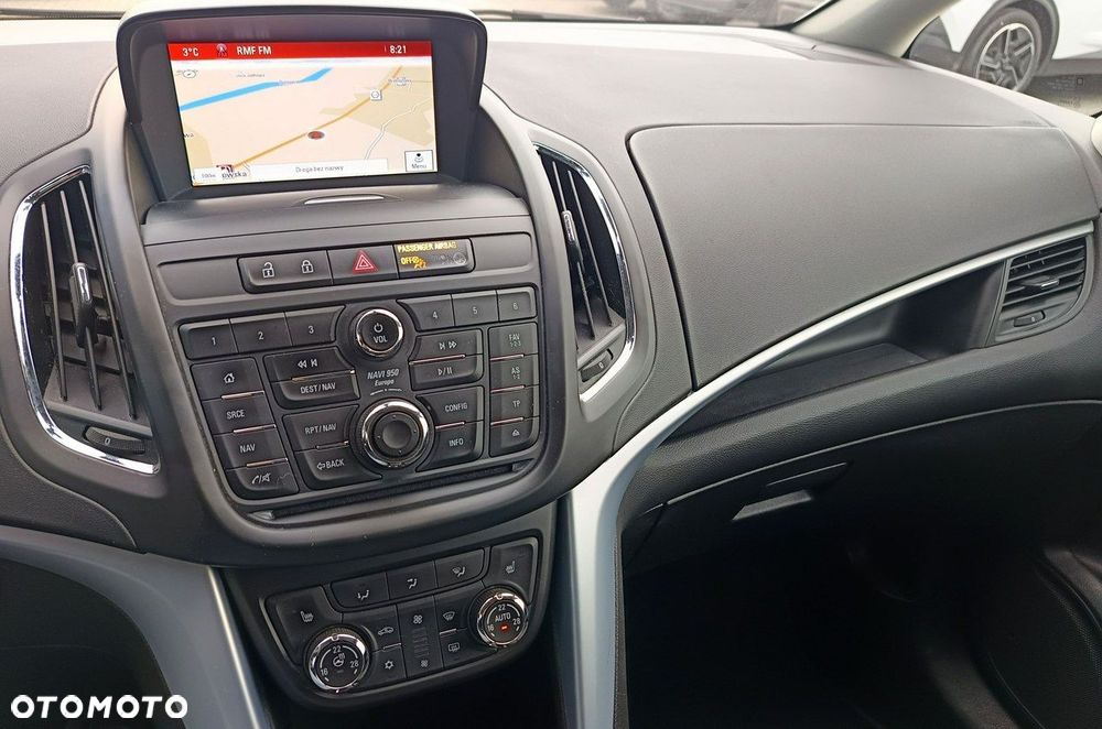 Opel Zafira - 12