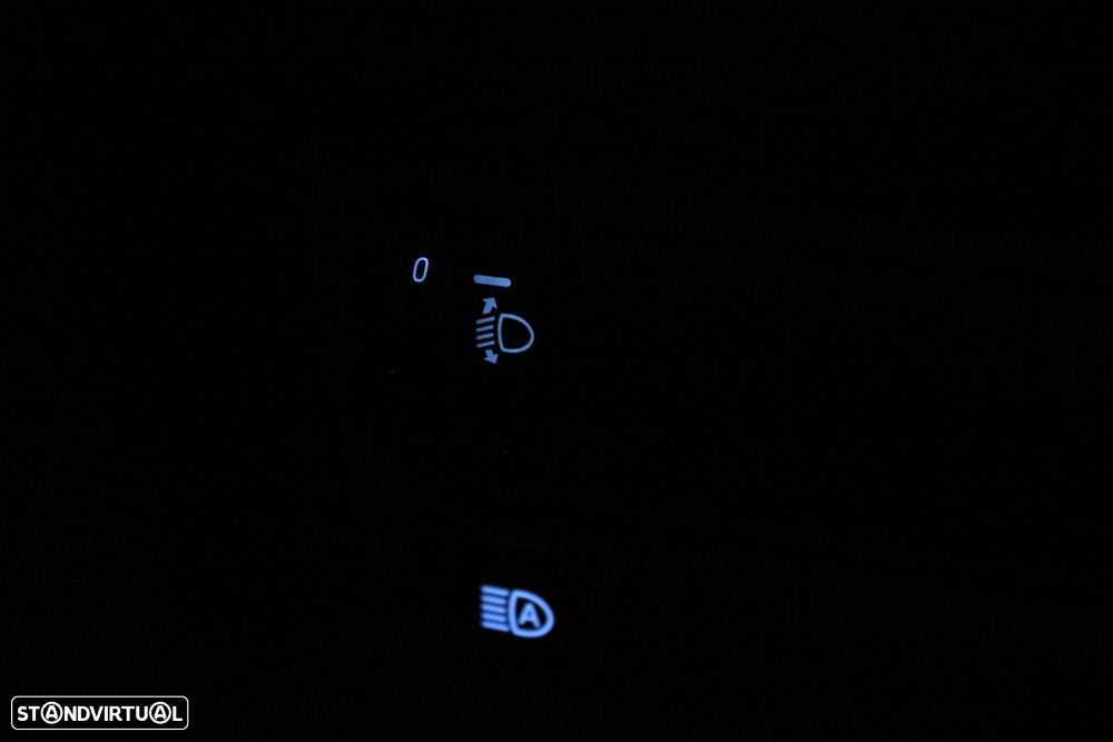 Toyota Yaris 1.5 HDF Comfort - 13