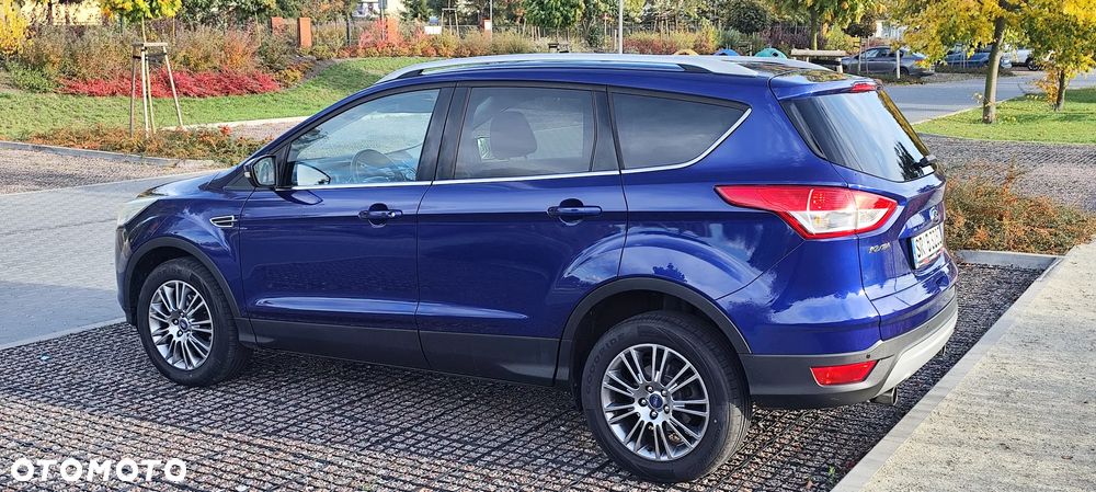 Ford Kuga 1.6 EcoBoost 2x4 Titanium - 5