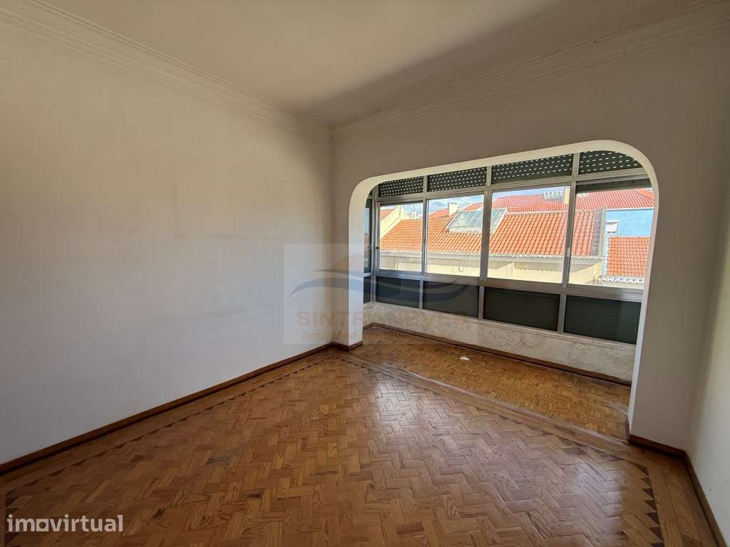 Apartamento T2+1 e sótão na Falagueira- venda Nova a 5 minutos do M... - Grande imagem: 4/46