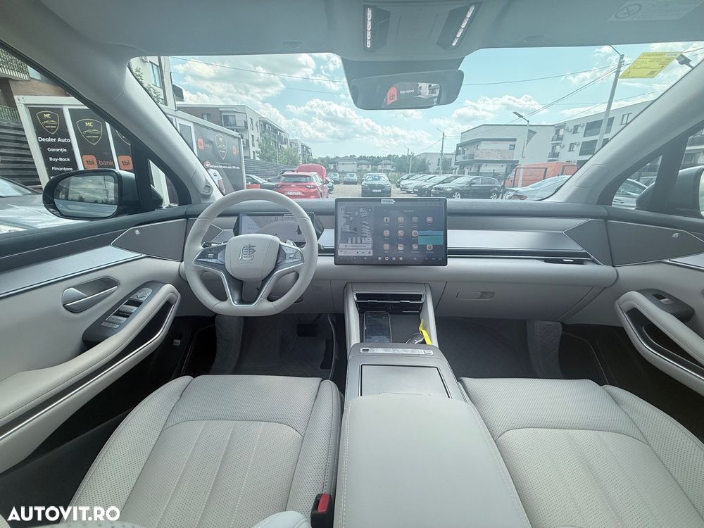 Byd Tang L - 14