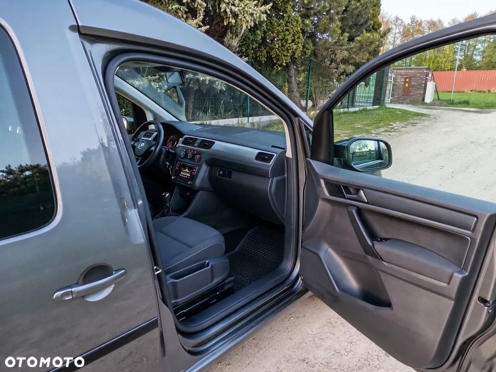Volkswagen Caddy Maxi 2.0 TDI Comfortline - 19
