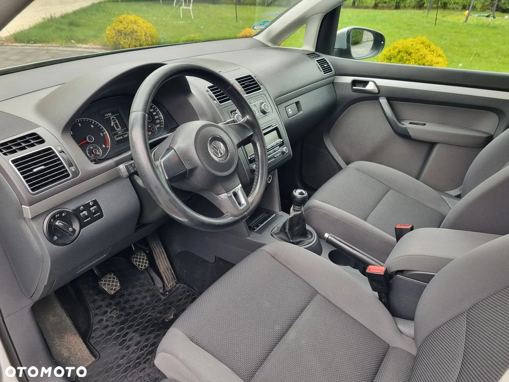 Volkswagen Touran 1.6 TDI DPF BlueMotion Technology STYLE - 12