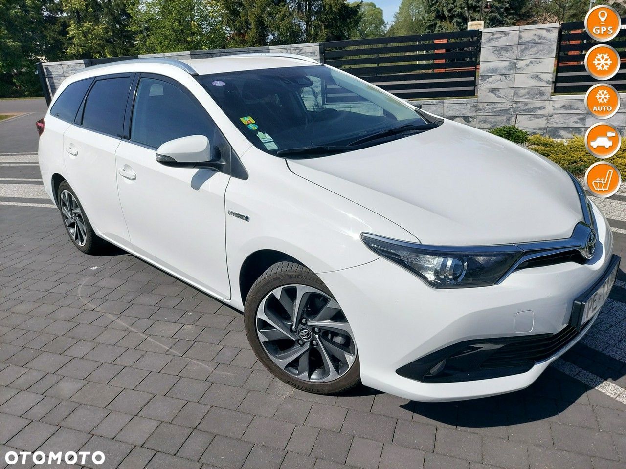 Toyota Auris - 1