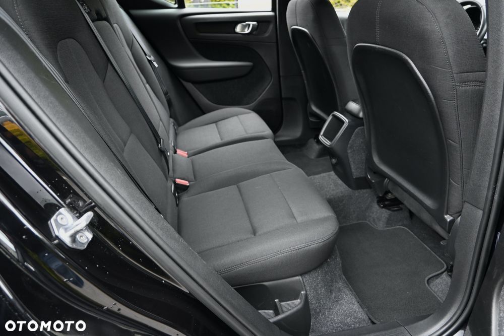 Volvo XC 40 D3 Geartronic Momentum - 27
