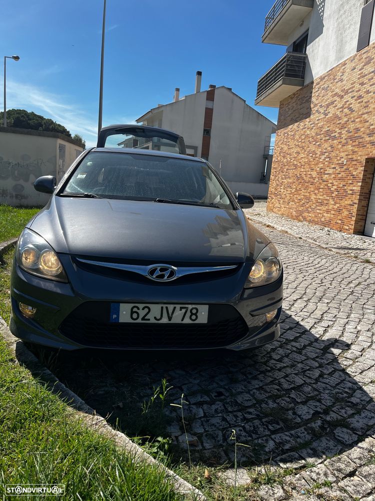 Hyundai i30 1.6 CRDI Blue Comfort CPF - 2