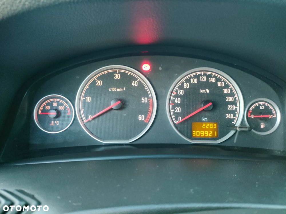 Opel Vectra 1.9 CDTI Cosmo - 19