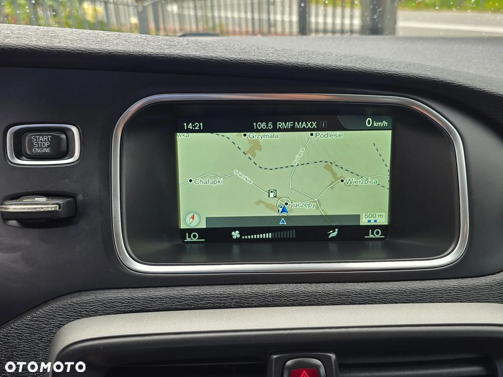 Volvo V40 D2 Summum - 34