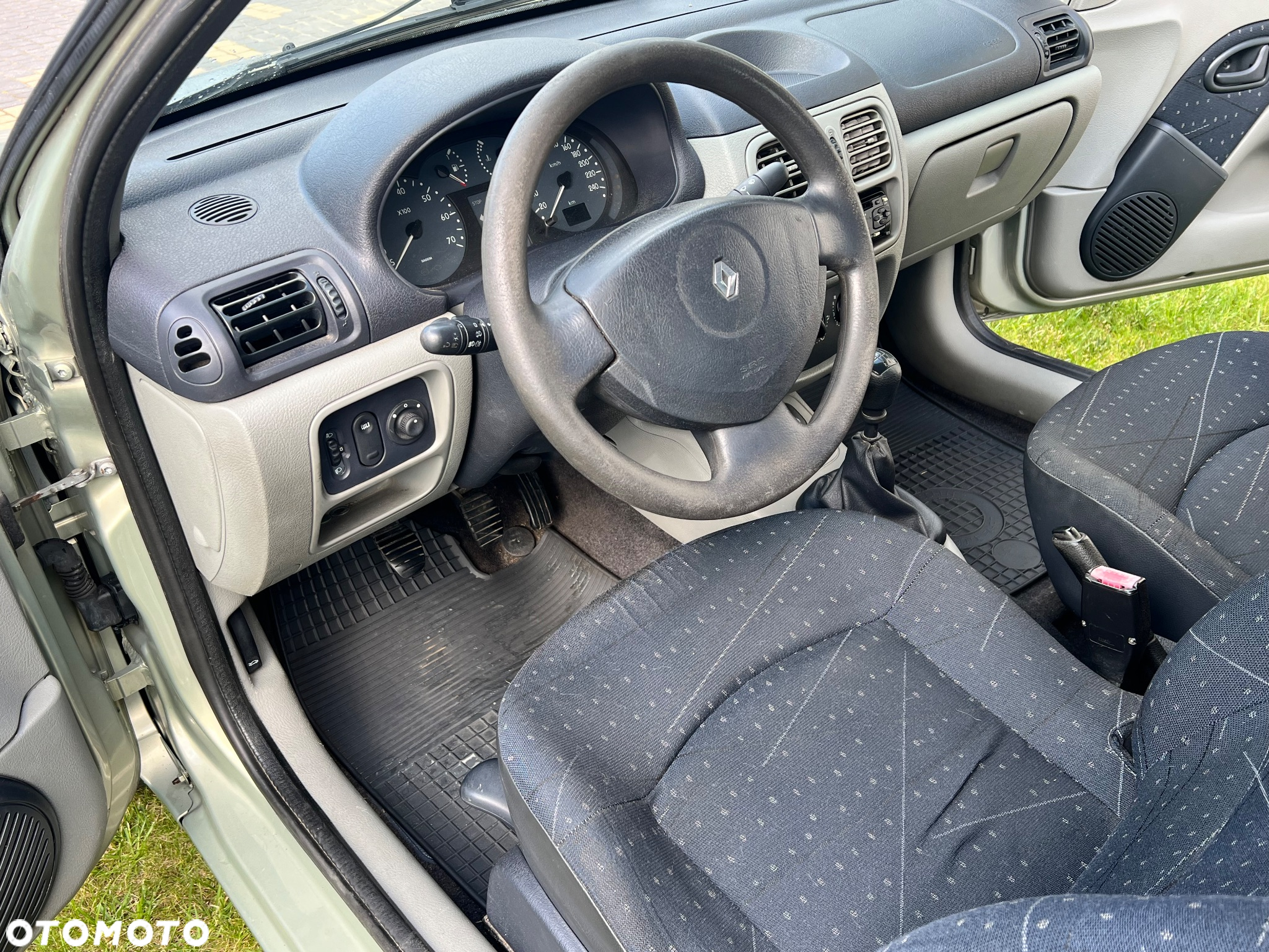 Renault Thalia 1.4 Expression - 4