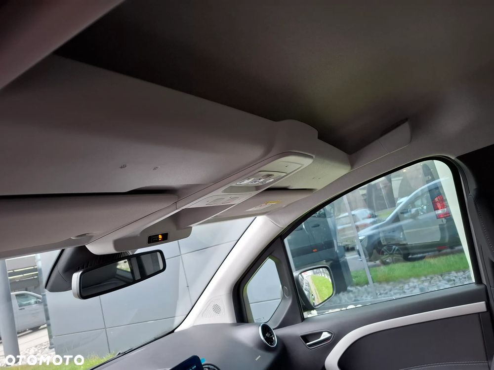 Mercedes-Benz Klasa T 180 d Progressive - 36