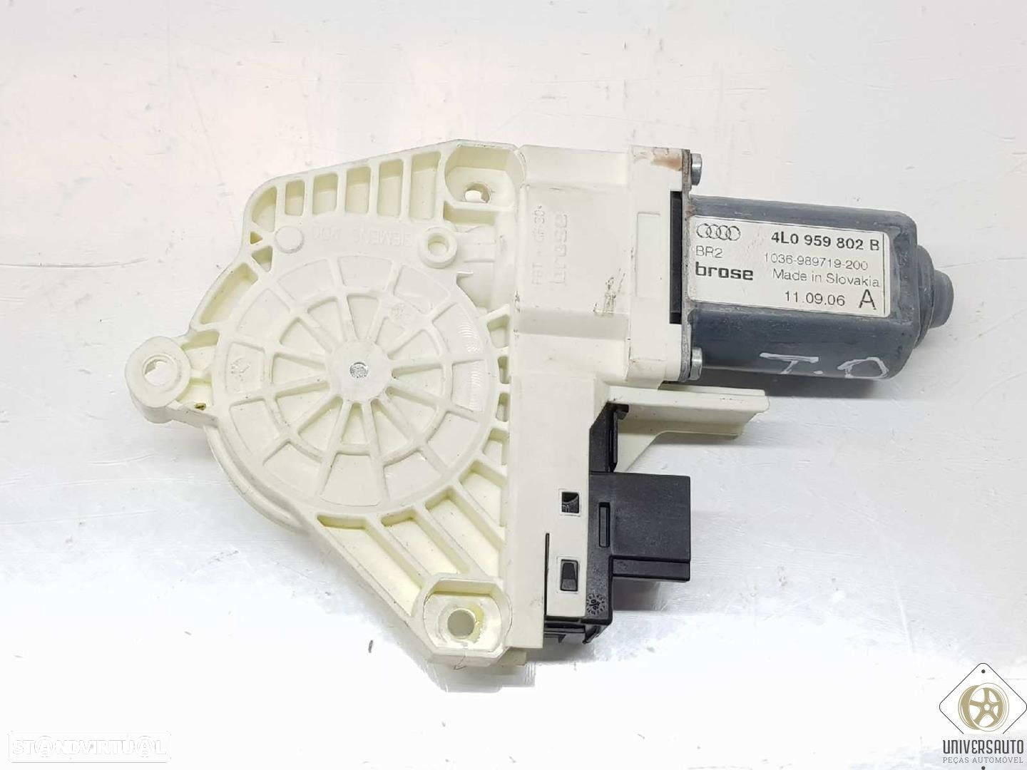 MOTOR ELEVADOR DE VIDRO TRASEIRO DIREITO AUDI Q7 2008 - 3
