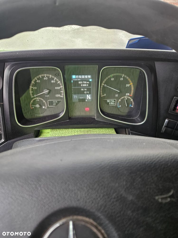 Mercedes-Benz Actros - 6