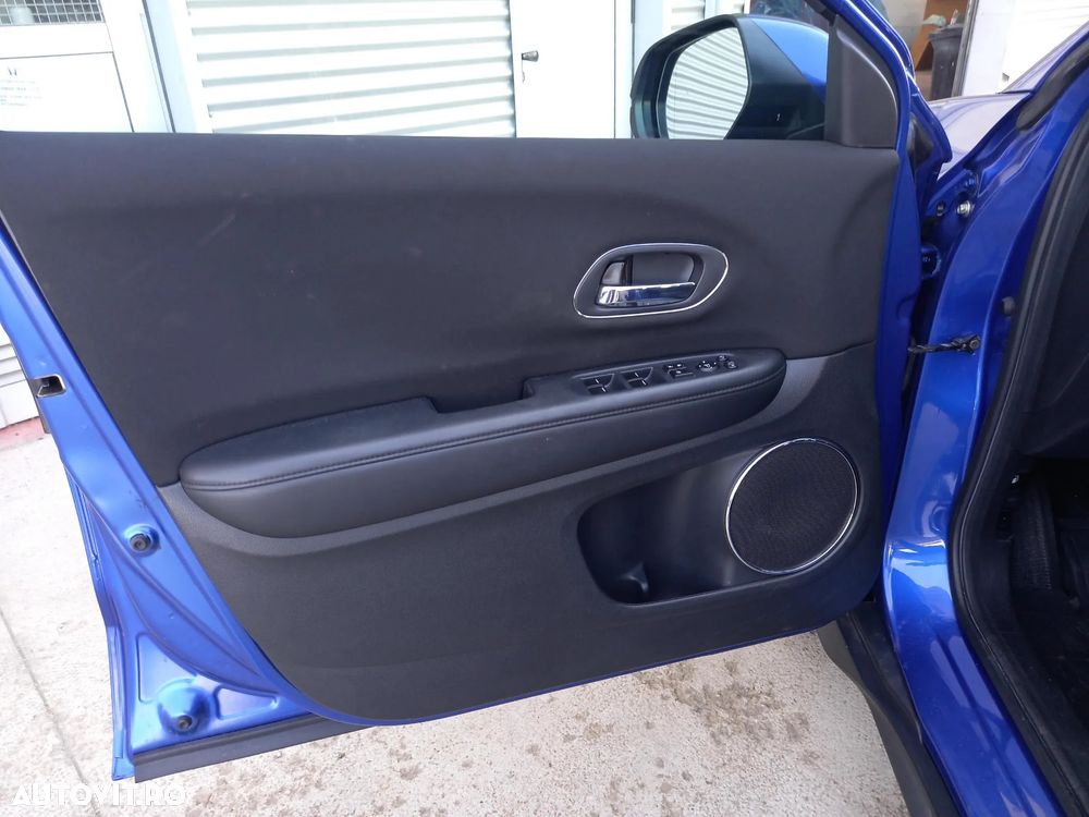Honda HR-V 1.5 i-VTEC M/T Elegance - 18