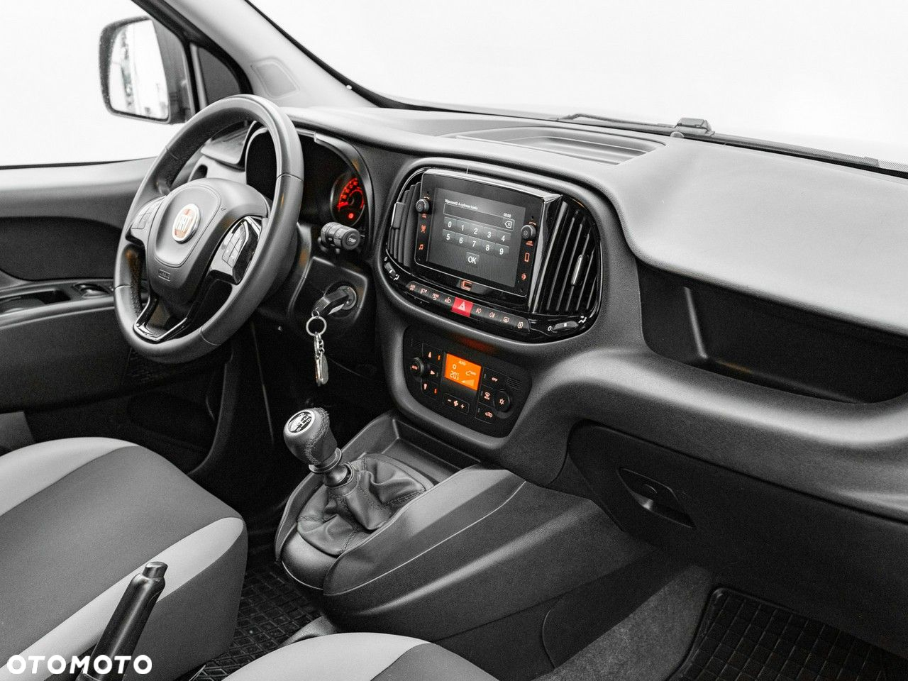 Fiat Doblo Kombi Maxi 1.6 MJ Dynamic - 29