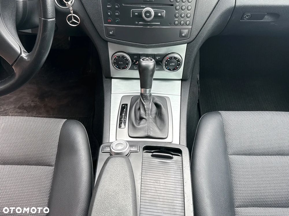 Mercedes-Benz Klasa C 200 Kompressor Automatik Avantgarde - 37