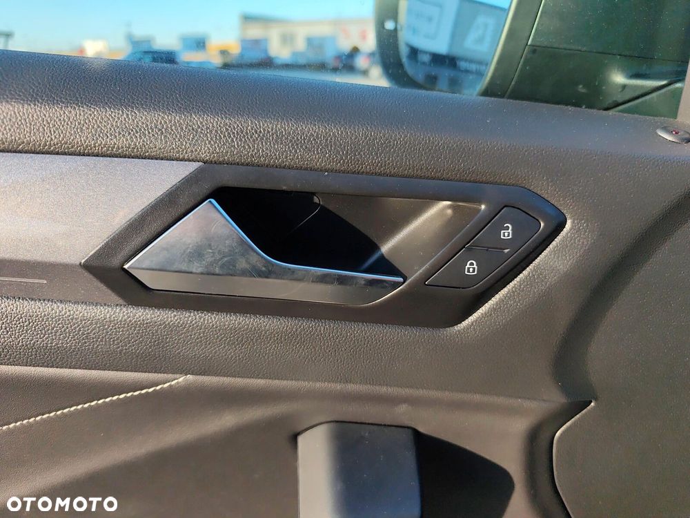 Volkswagen T-Roc 1.5 TSI Style DSG - 21