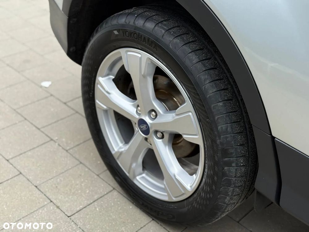 Ford Kuga 2.0 TDCi 2x4 SYNC - 19