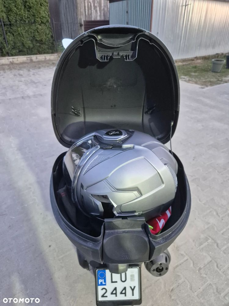 Kymco Downtown - 10