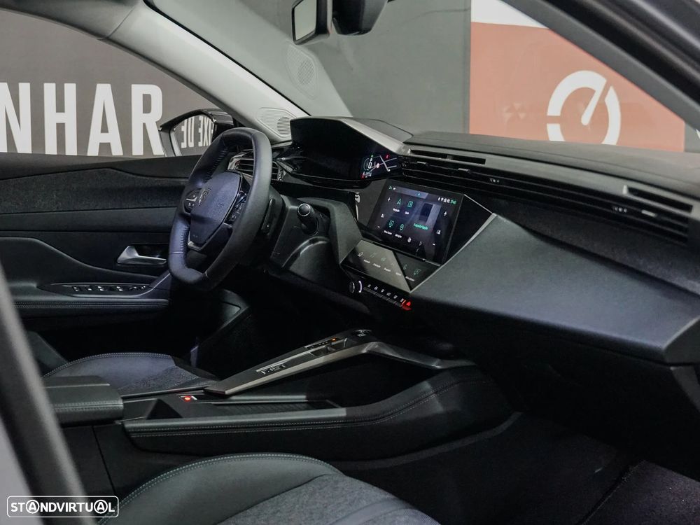 Peugeot 408 1.2 PureTech Allure EAT8 - 19