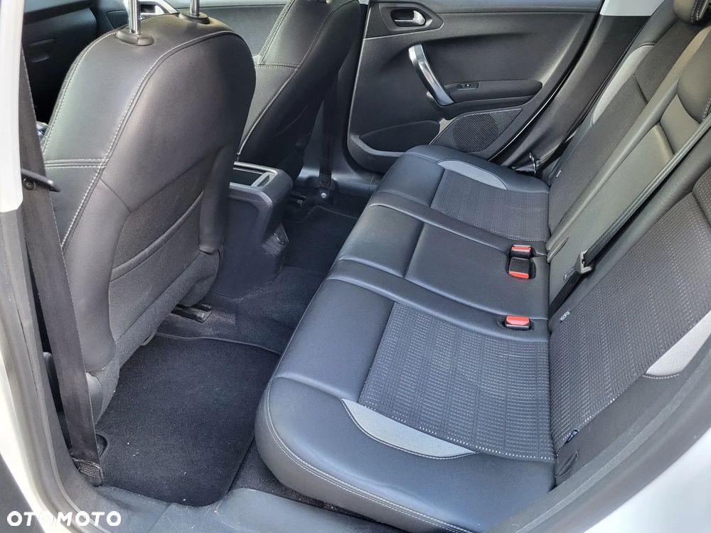 Peugeot 2008 1.6 VTi Allure - 13