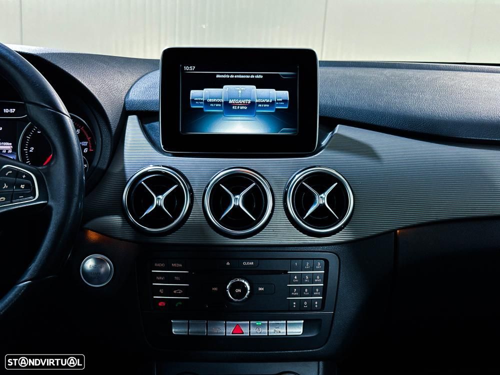 Mercedes-Benz B 180 d Urban - 22