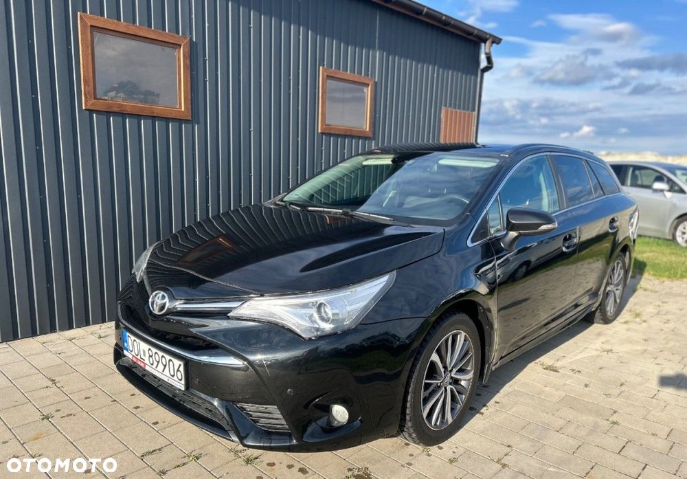 Toyota Avensis - 5