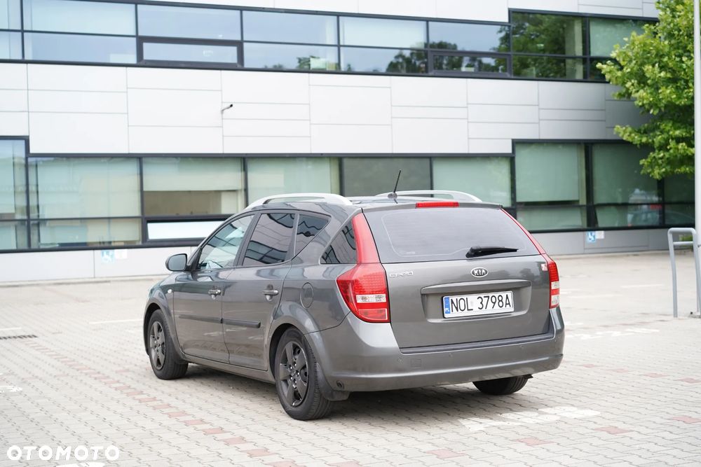 Kia Ceed 1.4 CVVT Attract - 8
