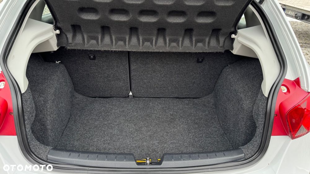 Seat Ibiza 1.4 16V Reference - 31