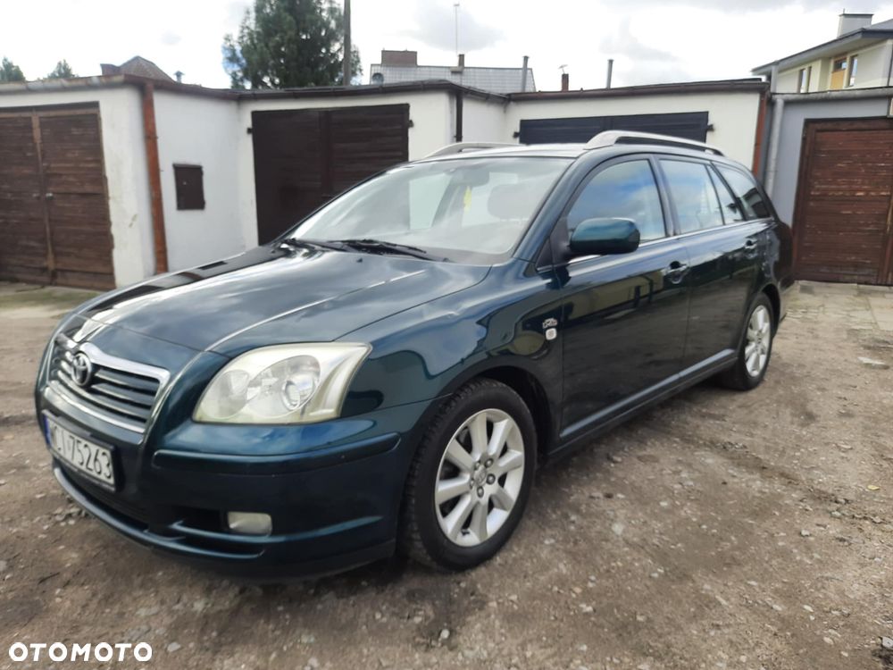 Toyota Avensis - 1