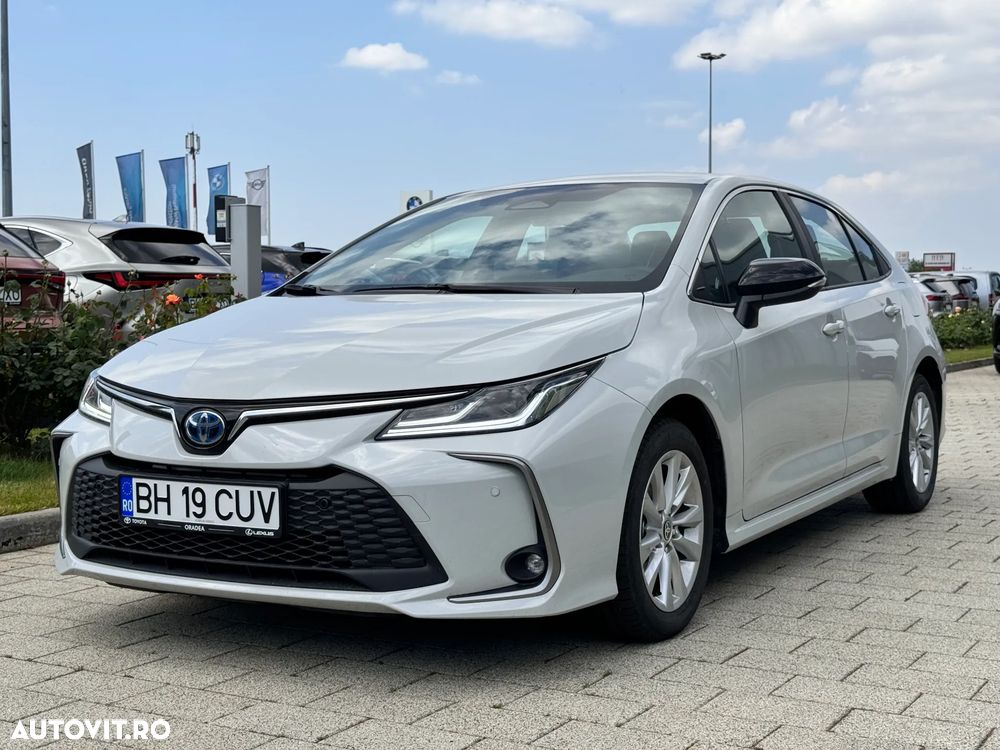 Toyota Corolla 1.8 HSD Business - 3