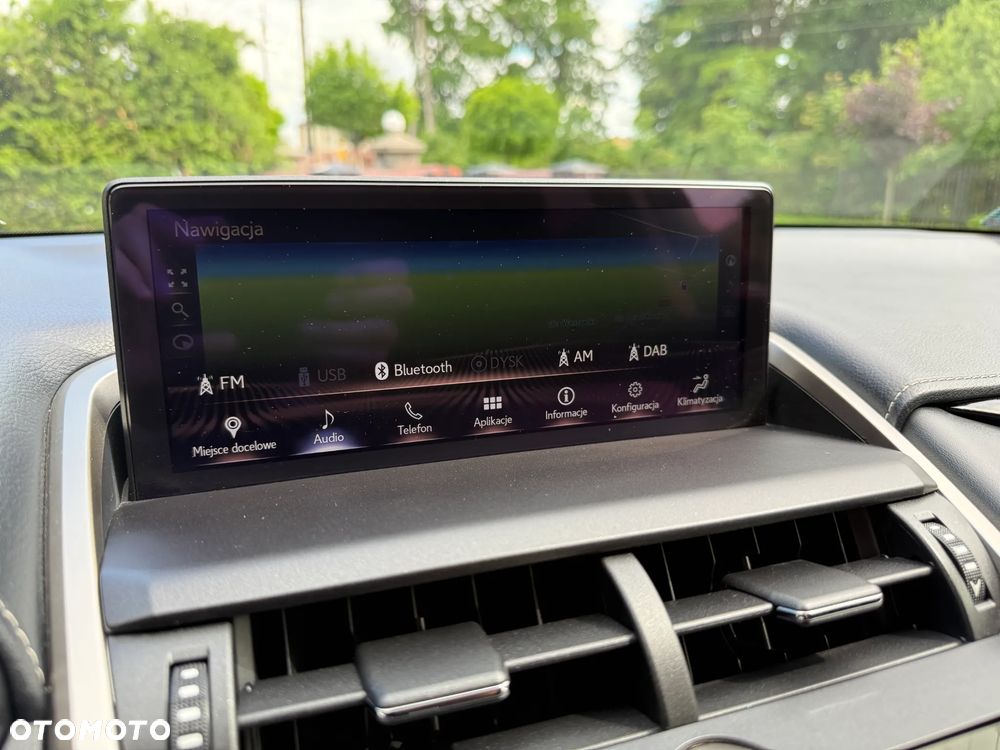 Lexus NX 300h Business Edition AWD - 35