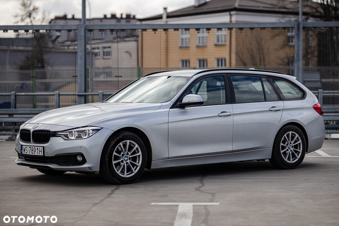 BMW Seria 3 320d Efficient Dynamics - 3