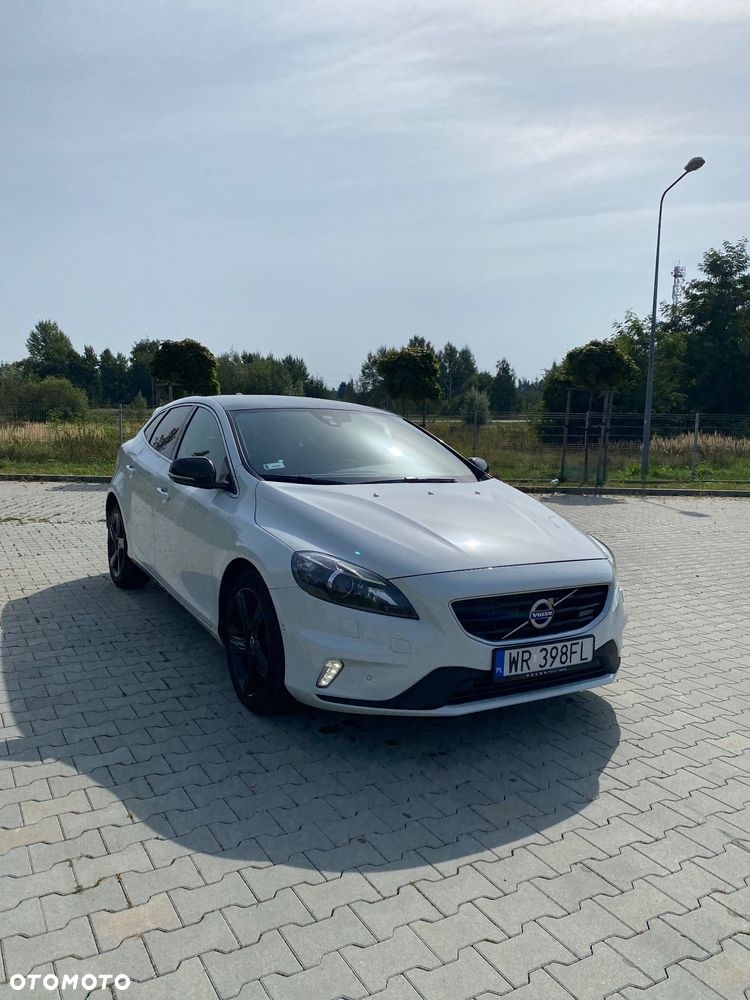 Volvo V40 D3 R-Design Kinetic - 3