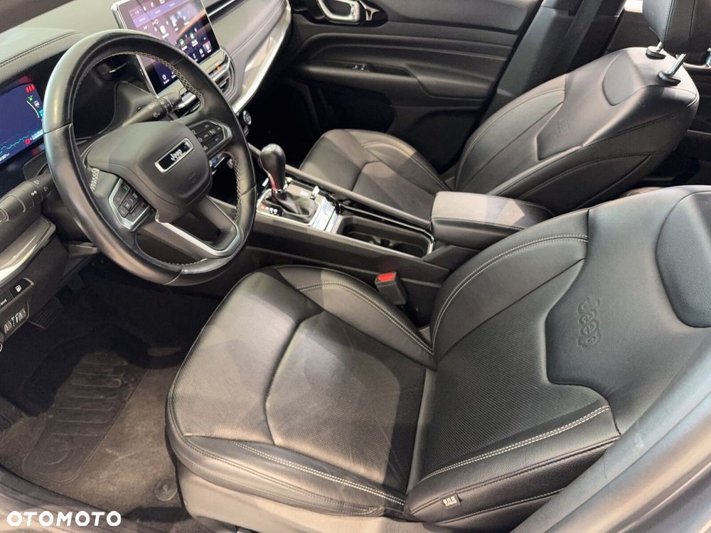 Jeep Compass - 11