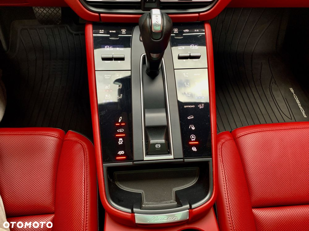 Porsche Macan GTS - 24