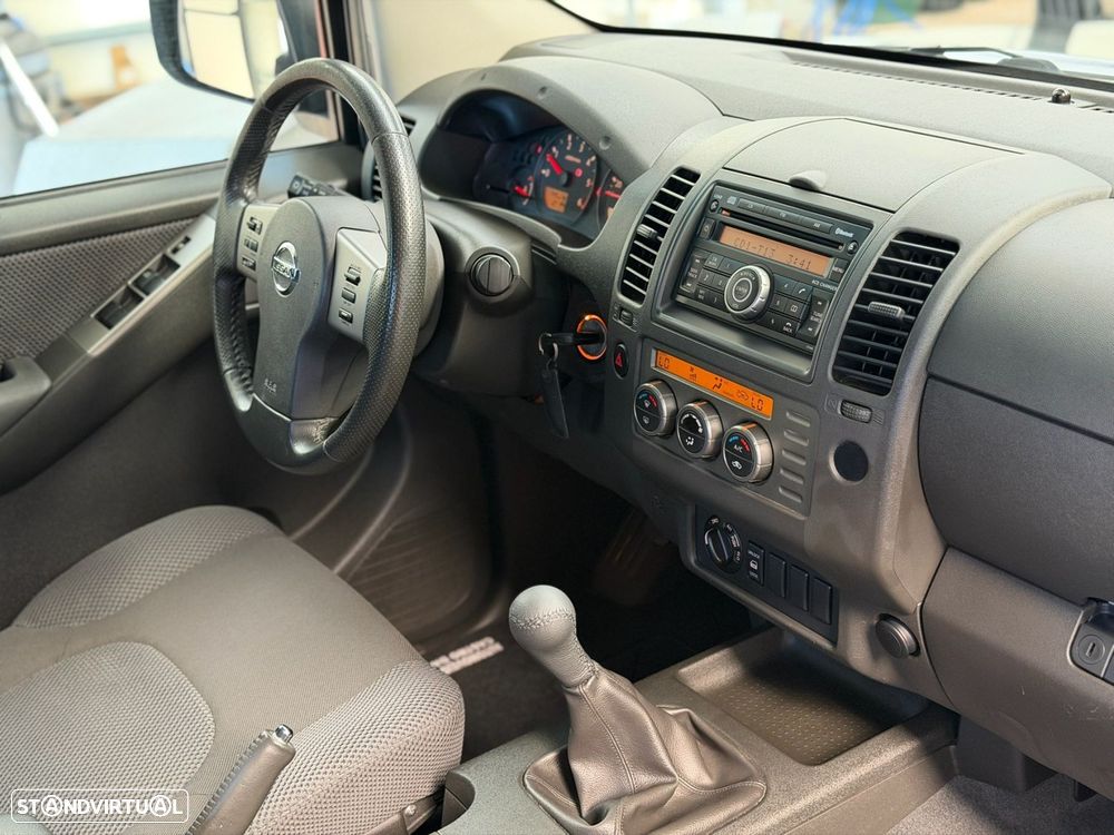 Nissan Navara 2.5 DCI CD SE 4WD - 5