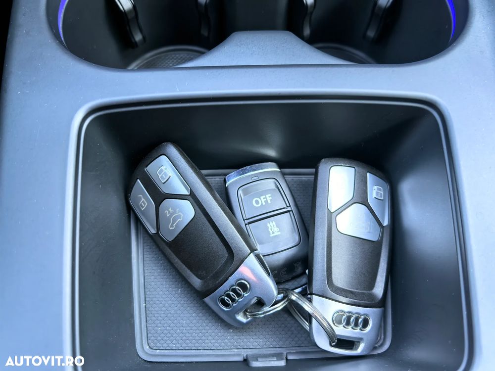 Audi A4 40 TDI quattro S tronic MHEV Advanced - 8