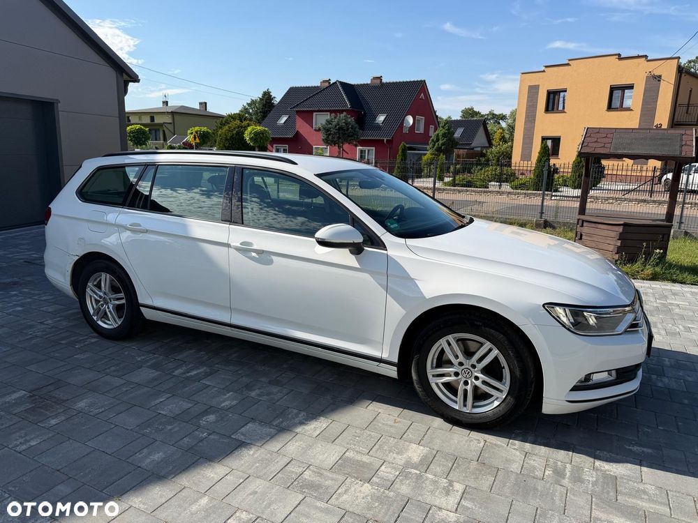 Volkswagen Passat 2.0 TDI (BlueMotion Technology) Comfortline - 4
