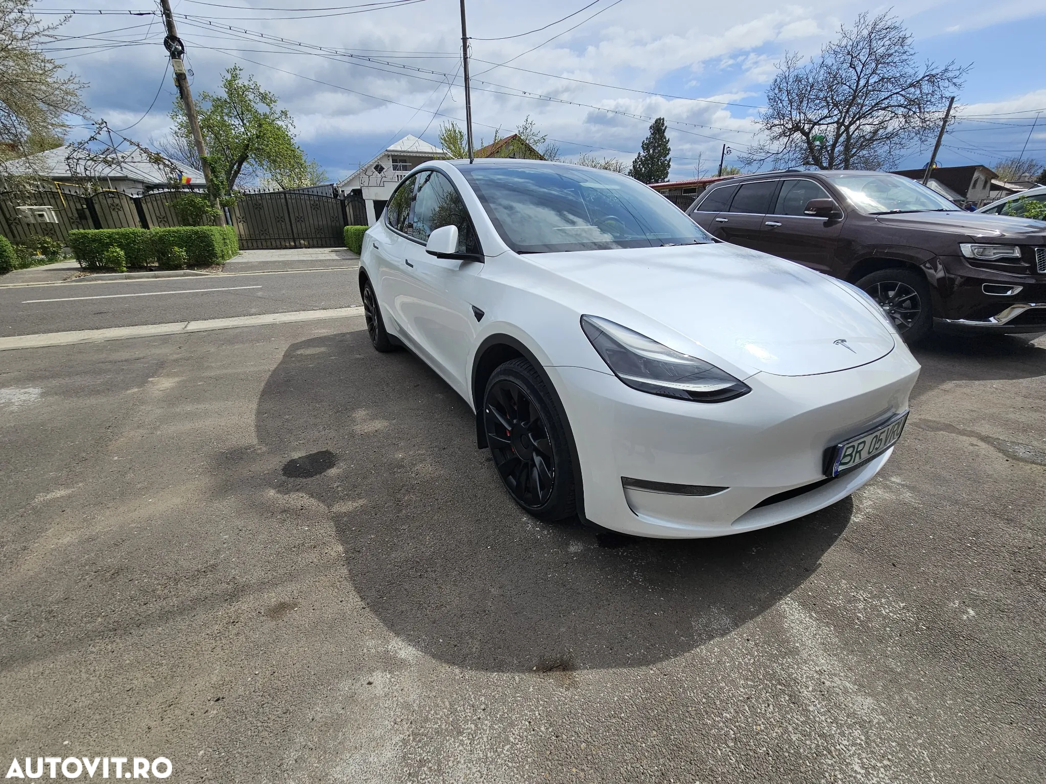 Tesla Model Y Long Range Dual Motor AWD - 18