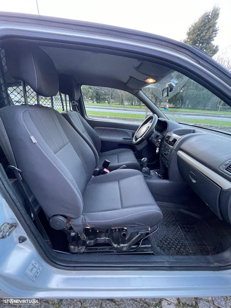 Renault Clio 1.5 dCi Authentique - 8