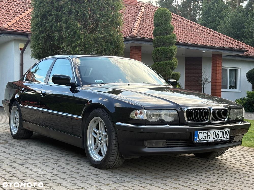BMW Seria 7 735i L - 18